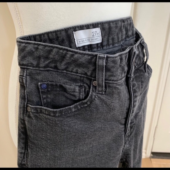 Vintage Faded Black High Rise Gap Jeans - Picture 4 of 5